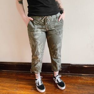 union bay army cargo capris size 9